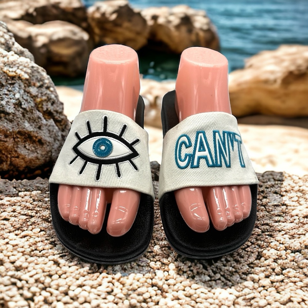Sam Edelman Flynn Circus “EYE/I CAN’T” Slides, Size 7